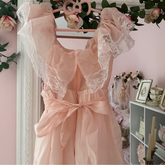 🌻NWOT cute pink off the shoulder puff dress 💗 - Picture 6 of 6